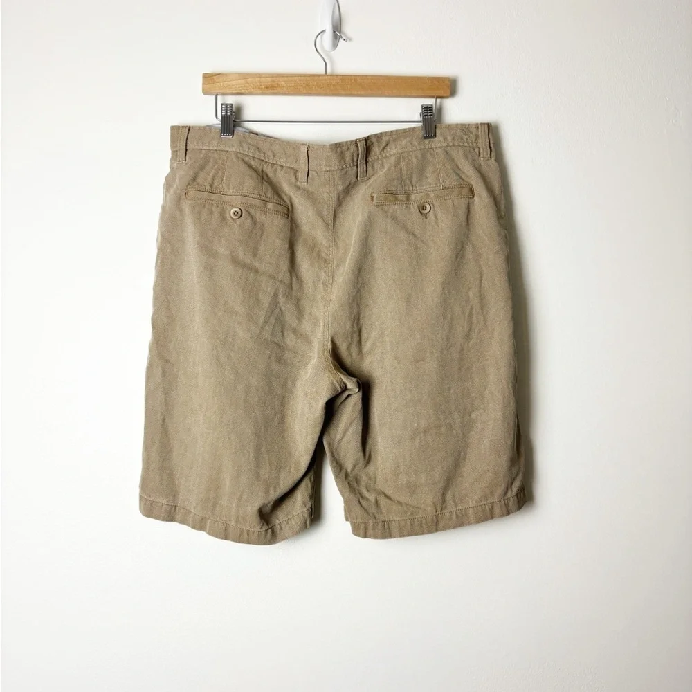 TOMMY BAHAMA • Men’s Tan Silk Chino Casual Shorts Size 38